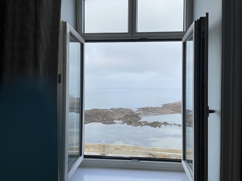 Hotel France Et Chateaubriand Сен Мало Екстериор снимка