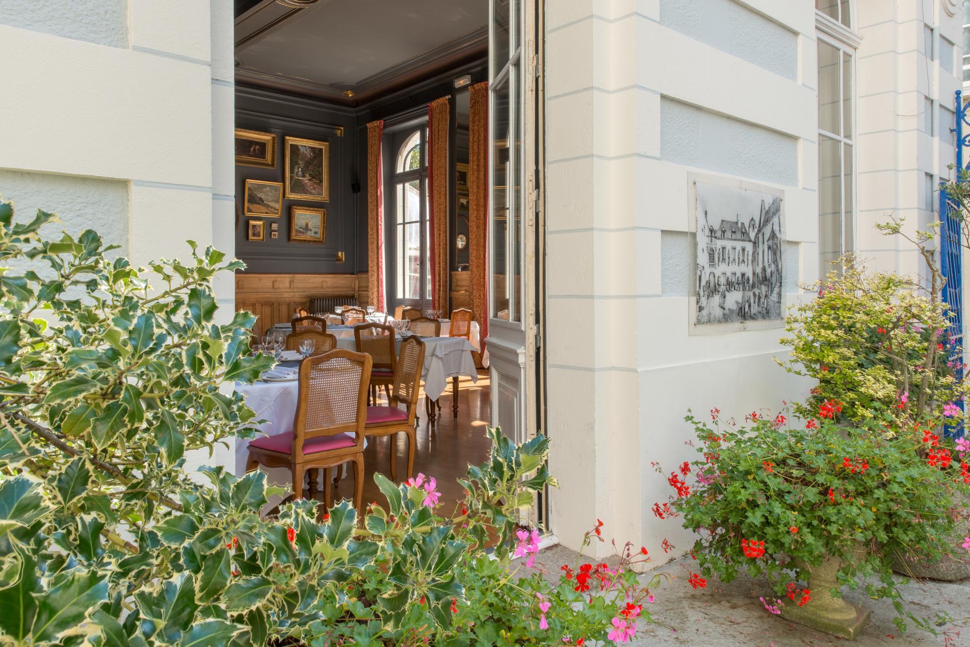 Hotel France Et Chateaubriand Сен Мало Екстериор снимка